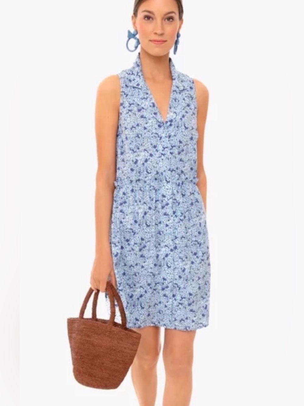 TUCKERNUCK Blue Hydrangea Floral Royal Sleeveless Shirt Dress